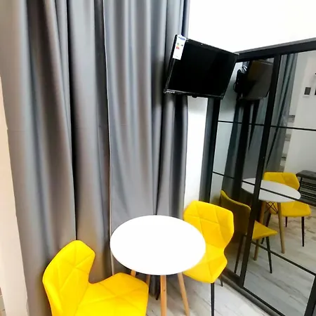 Appartement центр! площа ринок 10хв вул личаківська *